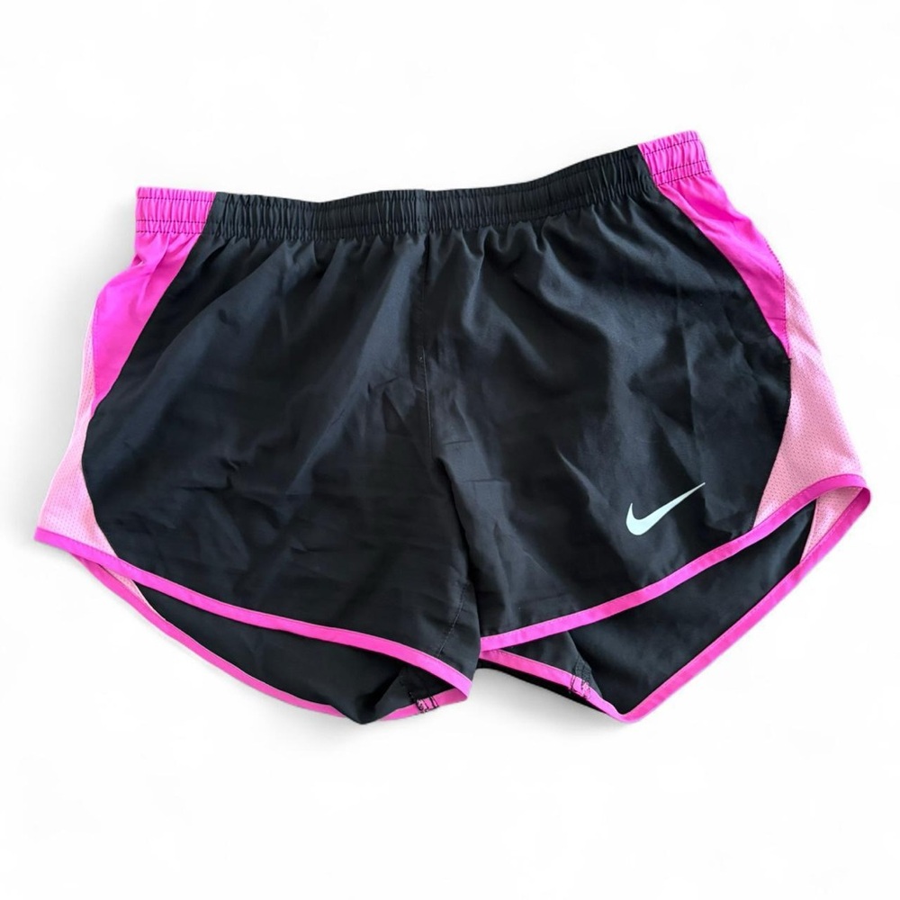 Nike Women's Athletic Shorts in Black and Pink